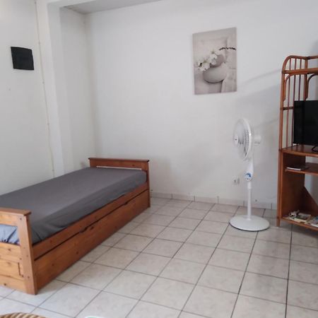 Apartamento F2 Rez De Jardin Carbet Le Carbet Exterior foto